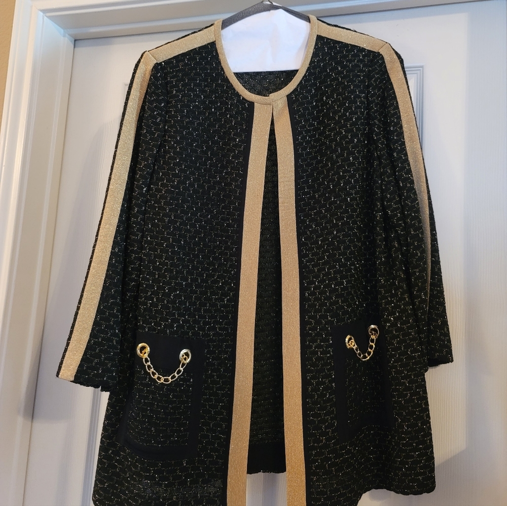 Misook Jacket with shoulder pads!